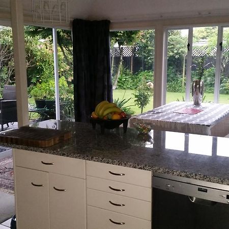 Berni'S Boutique Bnb Christchurch Eksteriør bilde