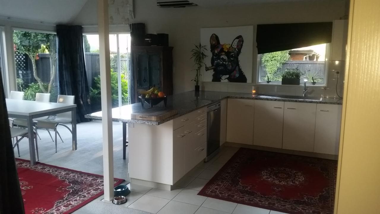 Berni'S Boutique Bnb Christchurch Eksteriør bilde