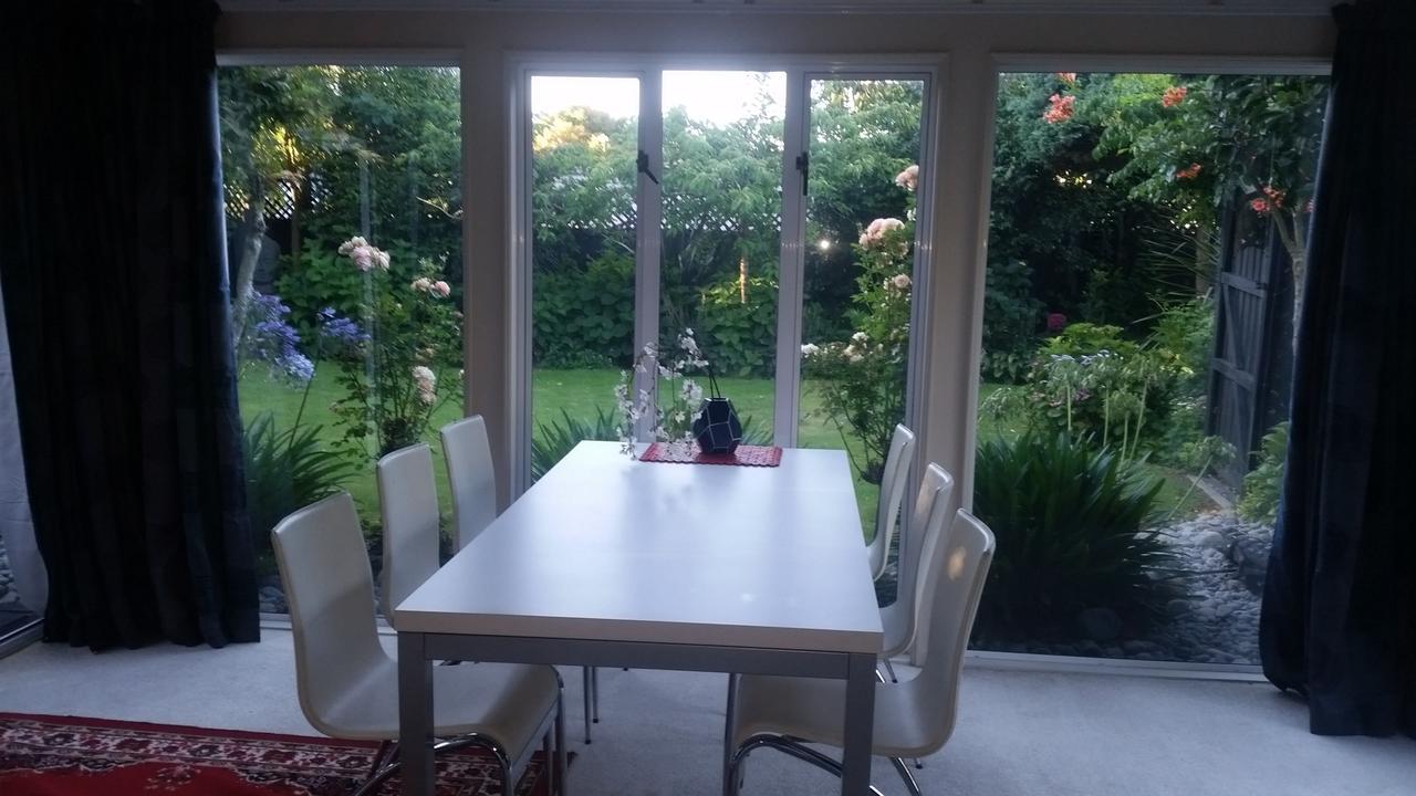 Berni'S Boutique Bnb Christchurch Eksteriør bilde